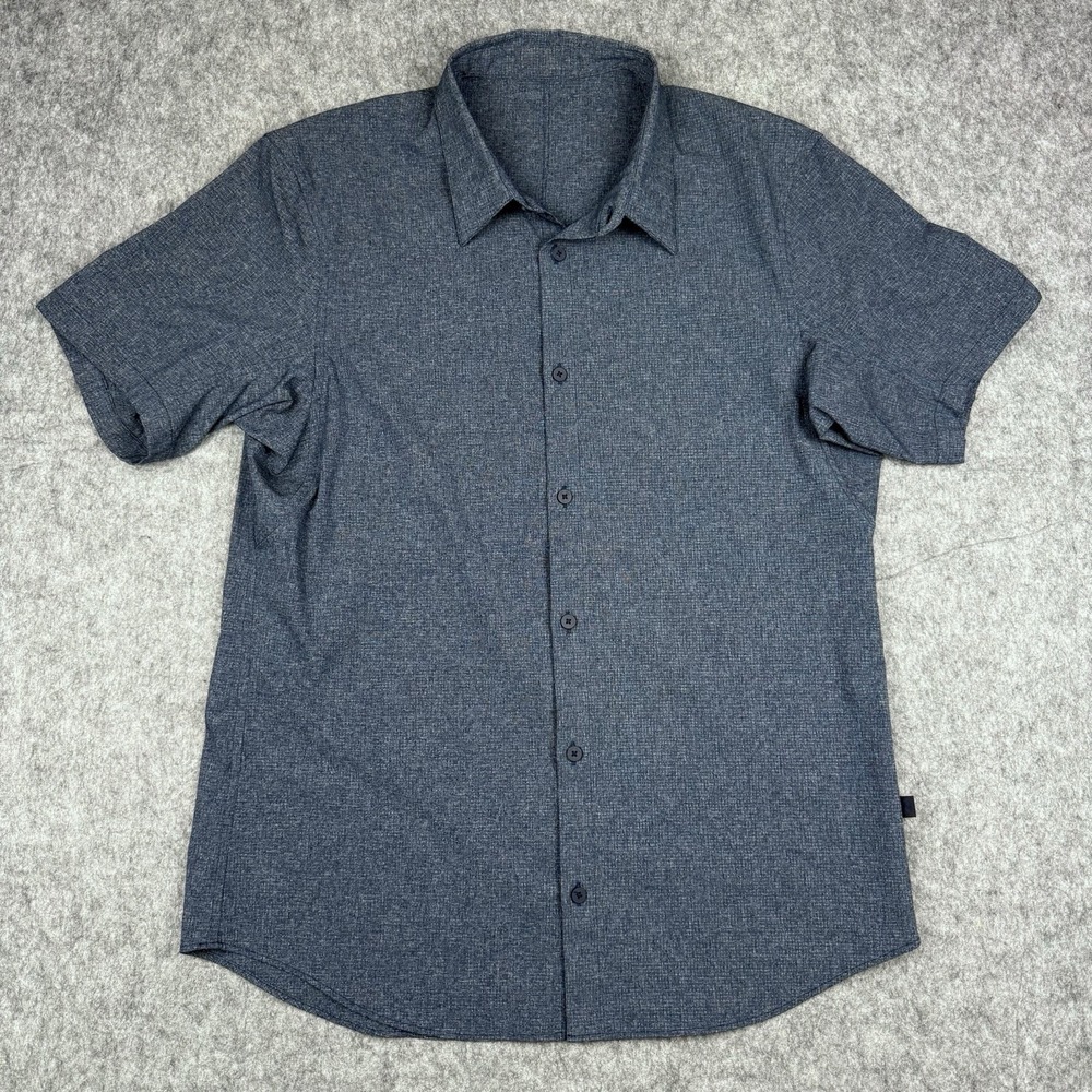 Lululemon Shirt Mens Medium Blue Airing Easy Short Sleeve Woven Button Up EUC
